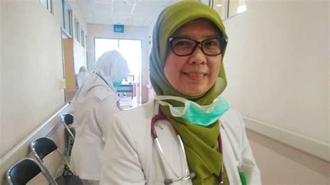 Mata berair dan sensitif kepada cahaya 4. Jangan Sepelekan Demam Tinggi, Kenali Gejala dan Tanda ...