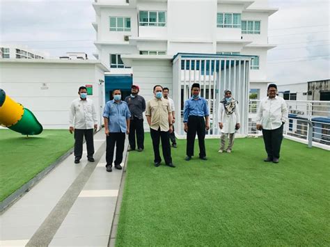 Mayoritas penduduk indonesia beragama islam. Lawatan Kerja Dari Majlis Agama Islam Dan Adat Melayu Perak