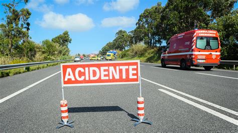 Acidente na A1 em Estarreja faz dois mortos e um ferido grave – Observador