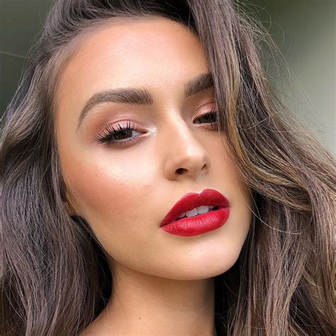 Red Lip Makeup Look