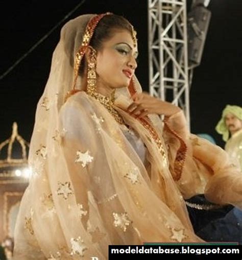 World Famous Celebrity News And Biodata Bangladeshi Ramp Model Nazira