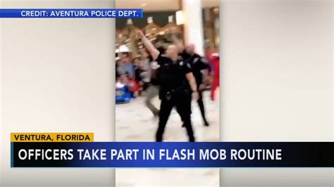 officers join flash mob routine at florida mall 6abc philadelphia