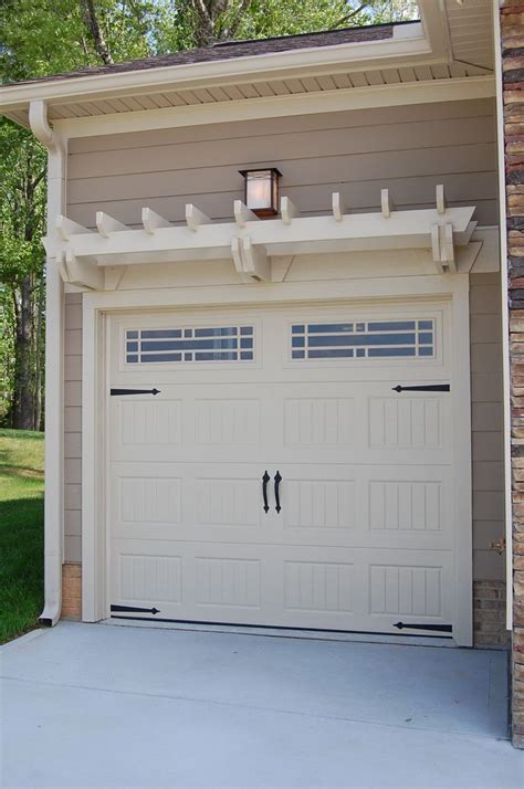 The visor is a perfect wood awning kit for that big empty wall above a slider, window, french door, or even a garage door. Easy Plans Trellis Over Garage Doors | Garage door design ...