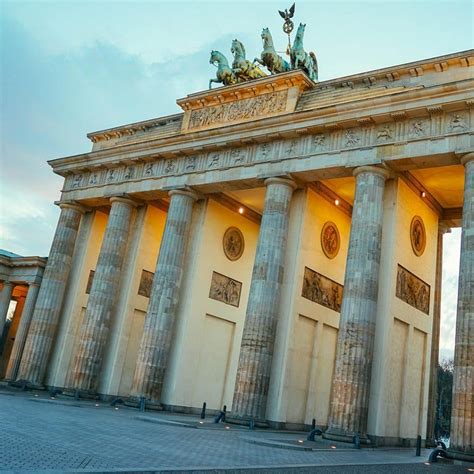 Walk Through The Brandenburg Gate Berlin Experiences