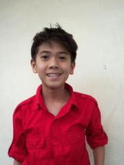 Foto iqbal coboy junior, update sekarang saya share iqbal cj lagi megang boneka gede , boneka apakah itu , hehe, koleksi foto iqbal skrang cuma ada 1 foto, bisa diliat dibawah ini Kumpulan Foto Iqbal Coboy Junior