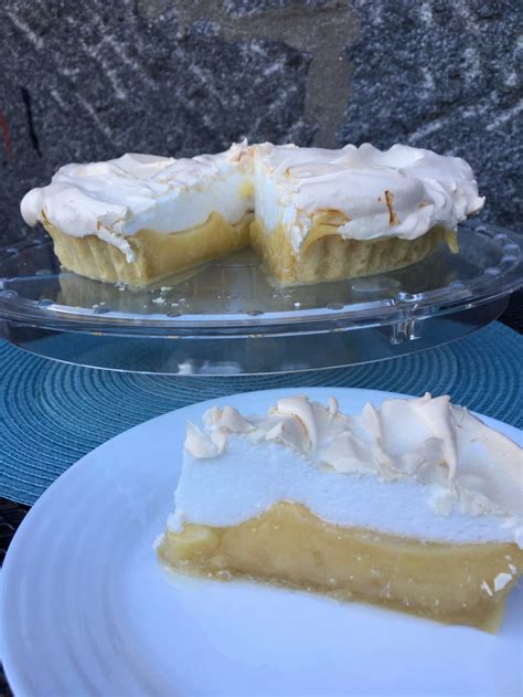 A homemade crust makes all the difference! Mary´s Lemon Meringue Pie - TheUniCook Shortcrust pastry ...