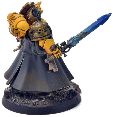 Games Workshop Imperial Fists Primaris Librarian 1 Pro Painted