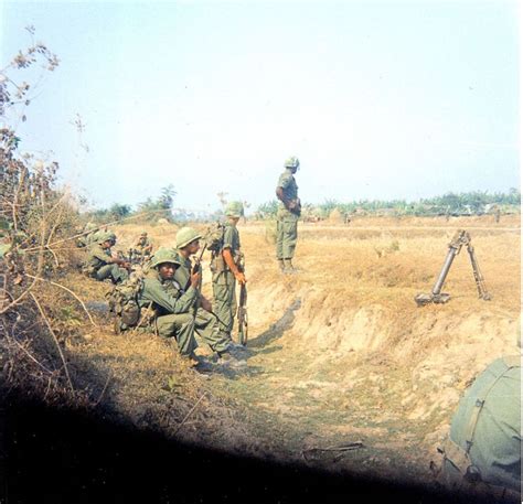 1967 01 C Co 4th Bn 9th Inf 25th Inf Division Manchus Taking
