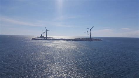 Åland consists of more than 6,500 islands and skerries, of which 6,400 are larger than 3,000 square metres (32,000 square feet, less than half of a standard soccer field). Exploration Journal - Åland Islands and the Archipelago Sea