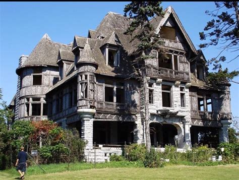 Another Gorgeous Dilapidated Old Victorian Mansion Mansions