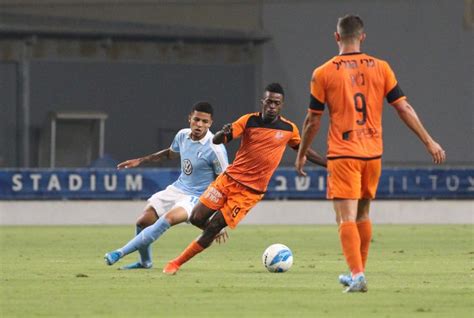 הפציעה של אבדיה מעט חמורה משחשבנו, יחזור לעונה הבאה. ליגה אירופית של הפלייאוף: בני יהודה מול מאלמו, סיכום המשחק ...