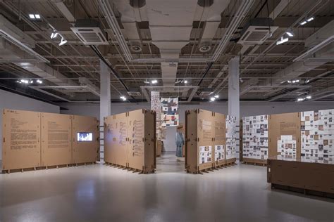 Exhibition Space Formed By Corrugated Cardboards Luo Studio Archdaily