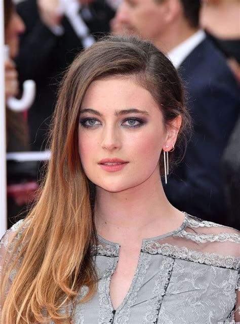 Millie Brady Nude Topless Sexy Compilation Photos Sex Video Scenes Updated All