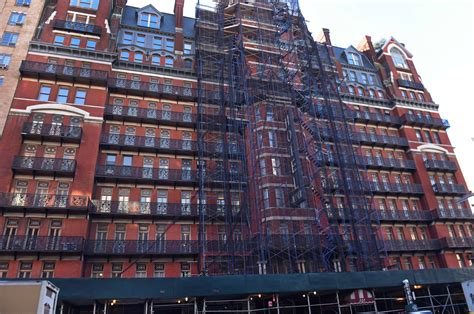 Couple Sues Chelsea Hotel After 2 Years Without Water And Electricity