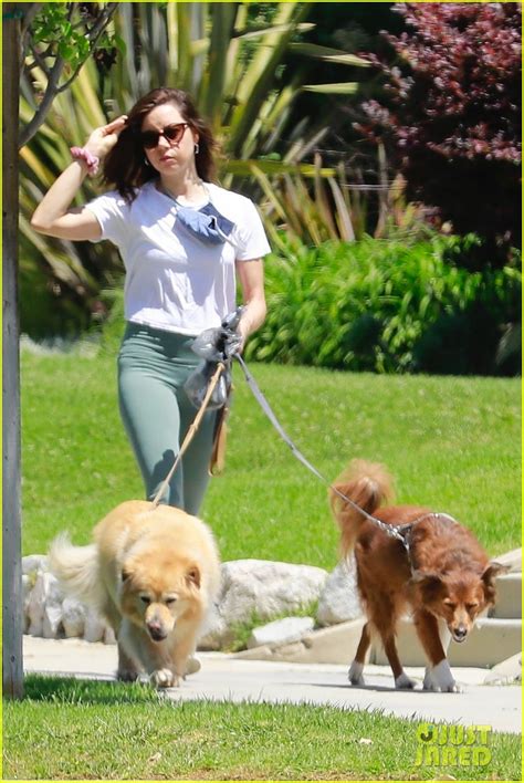Of course leslie knope wouldn't miss an opportunity to cheer on april ludgate! Aubrey Plaza Heads Out to Walk Her Dogs in Sunny LA After ...