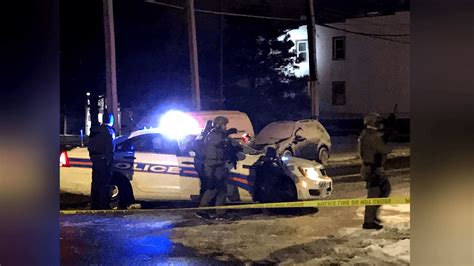 Albany Police In Standoff After Reports Of Shots Fired In The City Wrgb