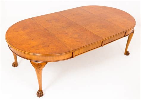 Looking for a dining table that can be the centerpiece of your dining room? Burr Walnut Circular Extending Dining Table | 483673 ...