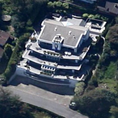 When completed, the home will be roughly 5,000 sqft, set on 1.5 acre. Roger Federer's House in Wollerau, Switzerland (Bing Maps) (#2)