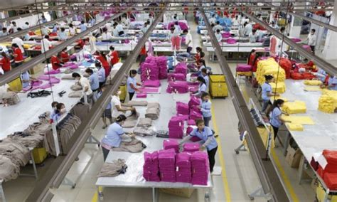 Indias Textile And Apparel Exports To Reach Usd 300 Bn By Fy25 Invest