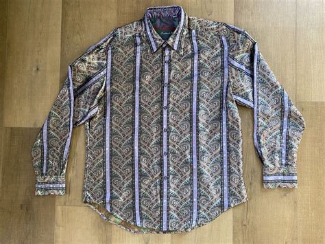 Robert Graham Limited Edition Embroidered Button Shirt Classic Fit Mens