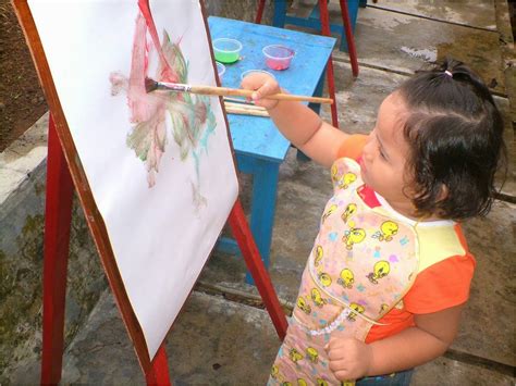 Karya Seni Pada Kegiatan Belajar Bermain Anak Usia Dini Anak Paud Bermain Belajar