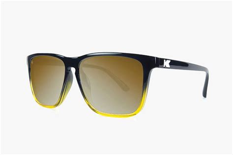 These aviator sunglasses are perfect everyday carry sunglasses that you can wear driving, playing sports, fishing, anything really. The 15 Best Sunglasses for Men under $50 | Improb