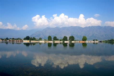 Nagin Lake Kashmir India Natural Landmarks Lake Landmarks