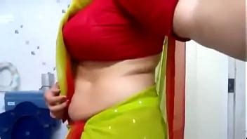 Aunty Showing Navel In Train Xvideos Com My Xxx Hot Girl