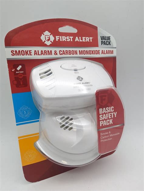First Alert Smoke Alarm Sa303 And Carbon Monoxide Alarm Co400 Battery