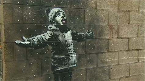 It is widely believed that his first large mural was a piece called mild, mild west. Nieuw werk van Banksy is niet wat het lijkt - De Standaard
