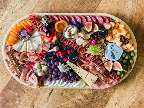 The Best Charcuterie Board Cheeses And Meats According To Pros