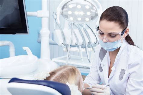 Odontologia Como Ser Um Dentista De Destaque No Mercado Profissional Blog Consulta Ideal