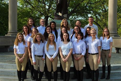 Equestrian Team Offers Opportunities For All Students Ball State Daily