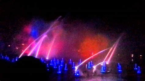 World Of Color Disneyland California Adventure Water And Light Show