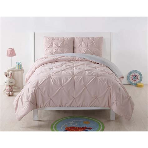 The face cloth is 100 percent microfiber polyester with a polyester filling for a soft and comfortable feel. Anytime Pleated Blush Twin XL Comforter Set-CS2013BGTX ...