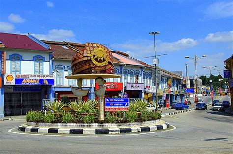 Tak lama dulu pada tahun 2013, keluar artikel yang mengatakan malaysia adalah antara 10 negara paling bahaya di dunia. Terkini Di Malaysia Wujud Bandar Tahi Burung..!!! *4 ...