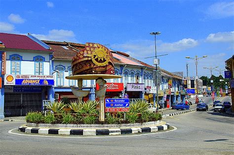 Idea untuk menubuhkan mrsm alor gajah telah di ilhamkan oleh pengerusi mara pada ketika itu iaitu yang berhormat datuk wira abu seman bin hj yusop pada. Kamus Bergerak: 10 Bandar Dengan Populasi Terkecil di ...