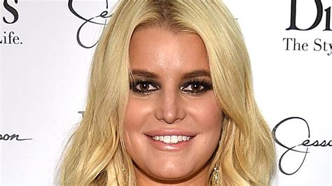 What Jessica Simpson Looks Like Underneath All That Makeup