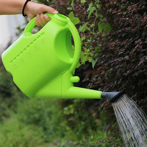 Comfortable Handle Watering Can Pot Garden Plants Water Sprinkler