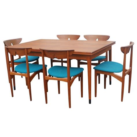 There are 3 different variations of the scene to suit your needs and even build your own dining room! Kitchen Table Clipart | Free download on ClipArtMag