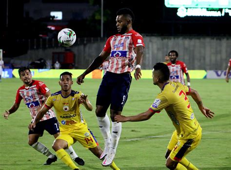 #finalligaaguila #pasto #juniorray vanegas erró el único lanzamiento de los 'volcánicos'; Deportivo Pasto derrotó 1- 0 a Junior - Eje21