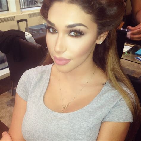 A great kisser and average at hugging. Chantel Jeffries Makeup | SoniaxFyza