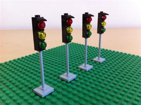 Desde que la mítica compañía de piezas de construcción dio el salto al cine y los videojuegos, todo cambió para mejor, y aquí tienes una lista cuadrada con los mejores juegos de lego para android, nos encantan sus piezas (también en el móvil). Lego Accesorios Lote Piezas Para 4 Semáforos City Creator - $ 260.00 en Mercado Libre