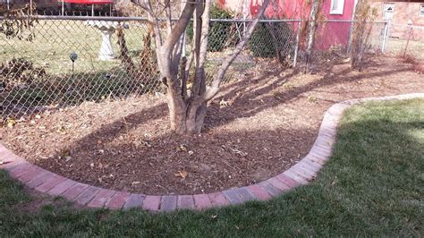 Set the pavers snug to one another in a pattern that minimizes the number of cut pieces. Brick Edging & Omaha Landscaping
