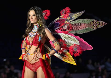 Alessandra Ambrosio Retires From Victorias Secret Check Out Her 17