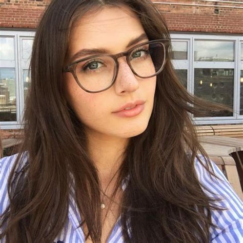 Natural Beauty With Glasses Sexy Eye Glasses Pinterest Glass Natural And Eyewear