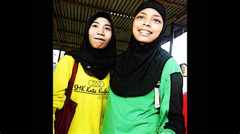 Roads, streets and buildings on satellite photos; RIMUP SMK Kota Kulai vs SMK Taman Putri 2011 - YouTube