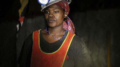 More Than 900 Trapped Underground In Free State Mine