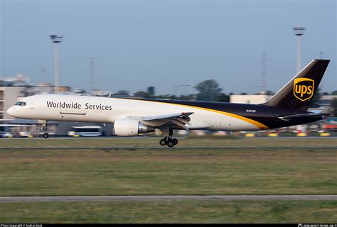N429up United Parcel Service Ups Boeing 757 24apf Photo By András