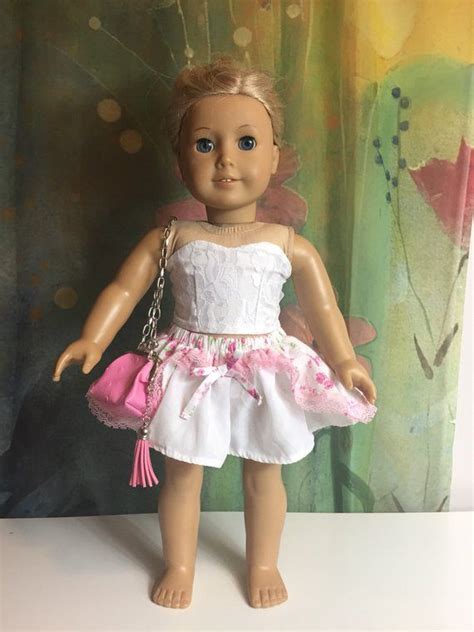 Épinglé par eva lesko sur babák vêtements de fille de poupée fille américaine poupées